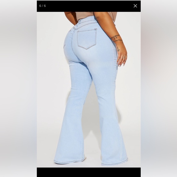 New with tags Happy Hour Stretch Flare Jeans - Light Wash - Picture 2 of 3